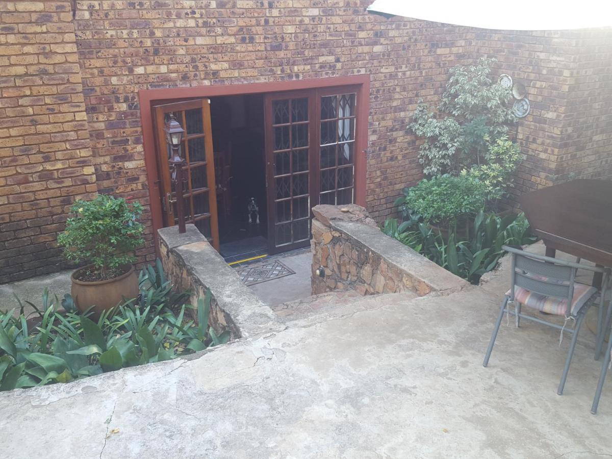Grace Place Bnb Pretoria Bed & Breakfast エクステリア 写真